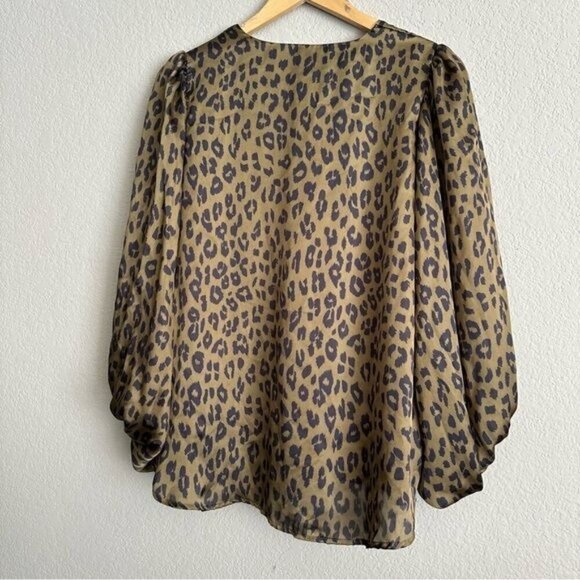 Adrienne Animal Print Green and black Size Small Long ballom sleeves - Picture 8 of 10
